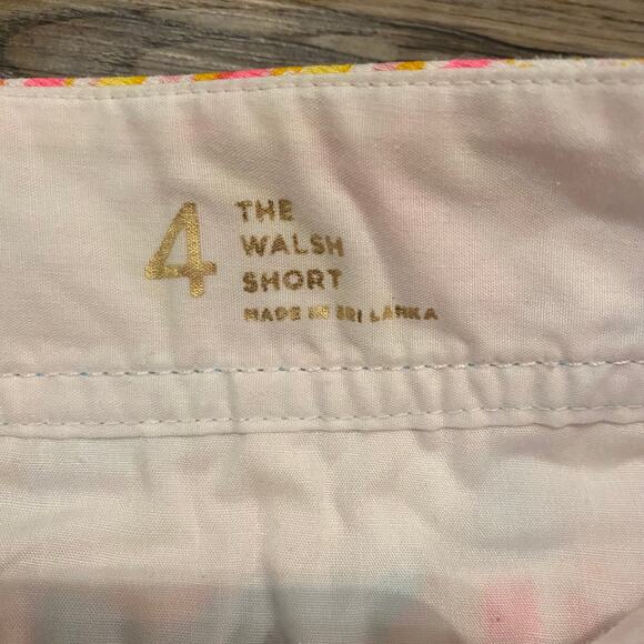 Lilly Pulitzer Women's size 4 100% Cotton Walsh Short in Blue Bikini Fish Print - Picture 3 of 5